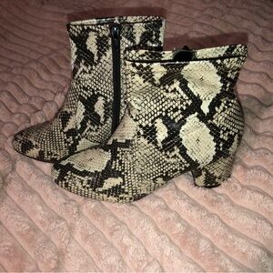 Elegant Snakeskin Pattern Ankle Boots